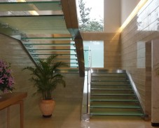 Oberoi Delhi Stairs-16