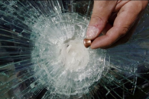 Bullet Resistant Glass Image 664 x 500 Bullet Resistant Glass Image 664 x 500