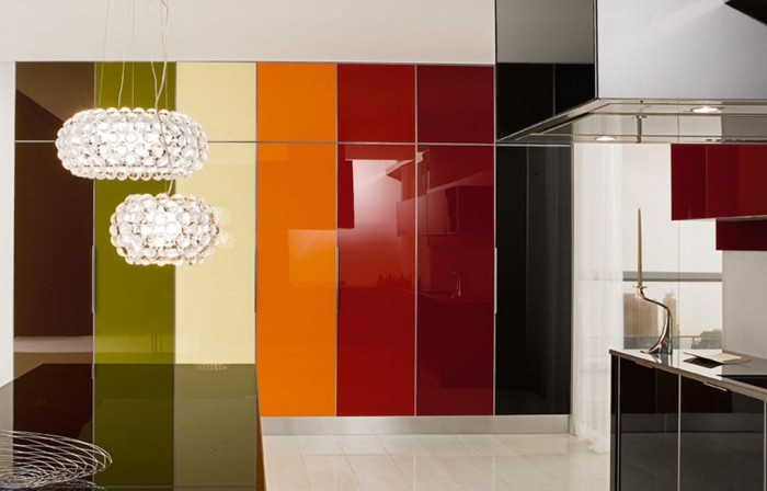 colorful-glossy-lacquered-kitchen-design